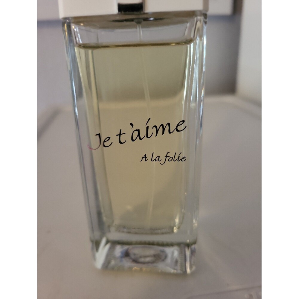 Perfume - Picture 2 of 4